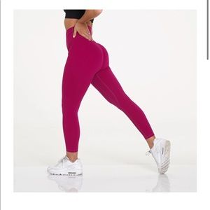 NVGTN Maroon Signature Leggings M